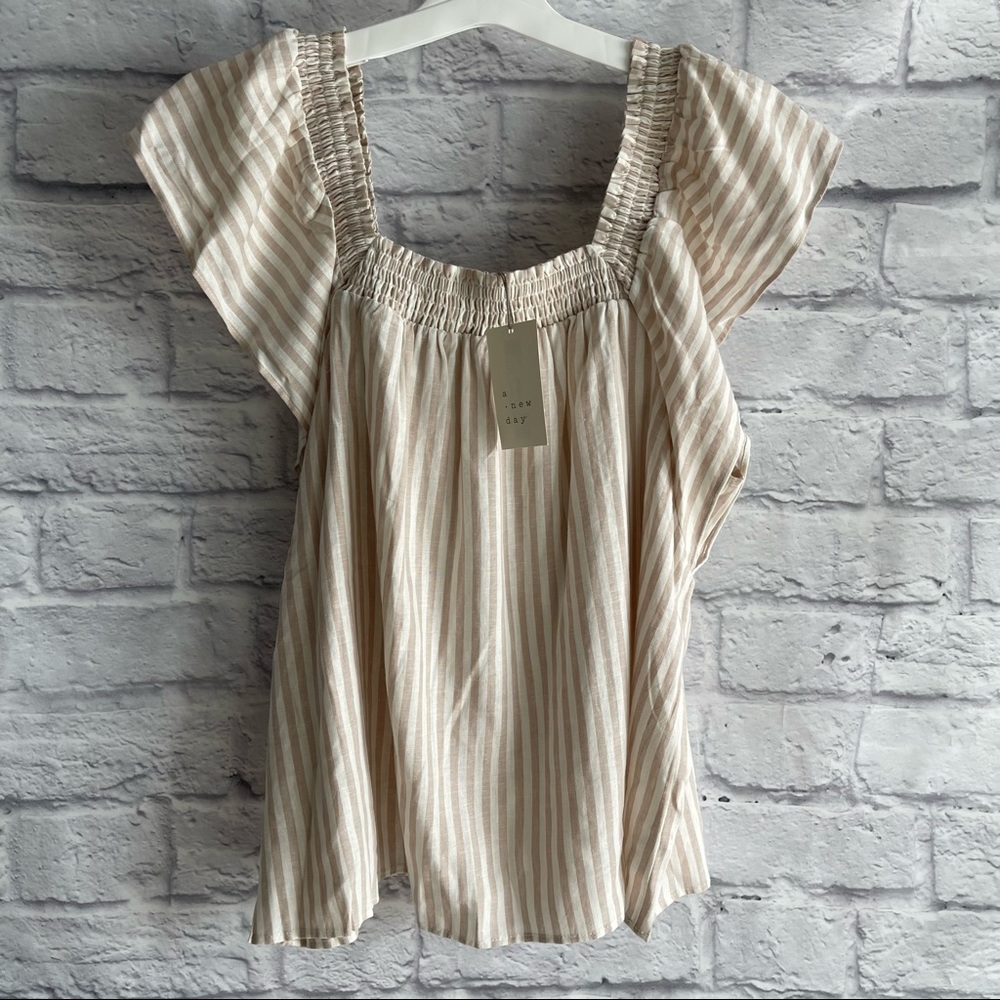 NEW WITH TAGS A NEW DAY CREAM STRIPE RUFFLE SLEEVE SQUARE NECK BLOUSE TOP LARGE